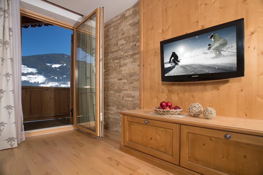فندق Brixnerhof Im Zillertal سخليترس المظهر الخارجي الصورة